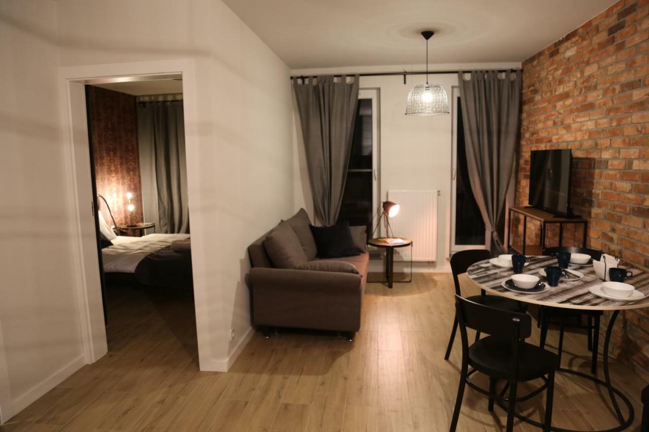 Concept Red Apartment Krakau Buitenkant foto